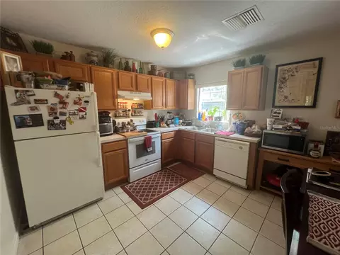 Kitchen - 1120 S Mary St, Eustis, FL 32726 photo 1 of 4
