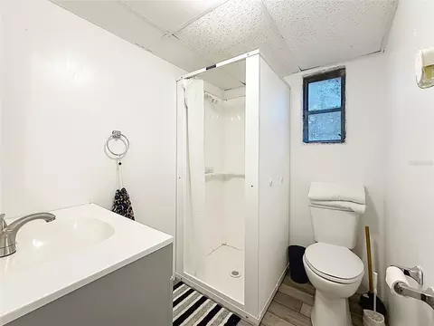 Bath - 31032 Rory Ln, Eustis, FL 32736 photo 5 of 6