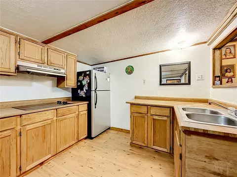 Kitchen - 31032 Rory Ln, Eustis, FL 32736 photo 2 of 4