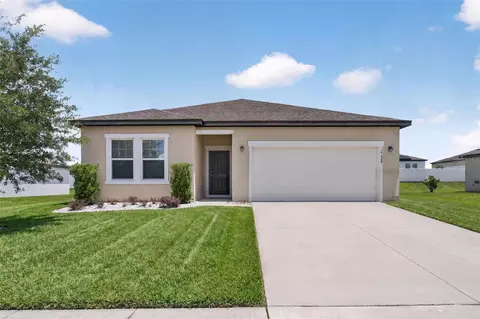 16434 Blooming Cherry Dr, Groveland, FL 34736
