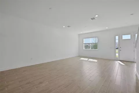 Living - 6527 Trailblaze Bnd, Saint Cloud, FL 34771 photo 3 of 5