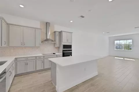 Kitchen - 6527 Trailblaze Bnd, Saint Cloud, FL 34771 photo 1 of 5