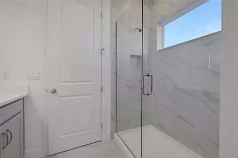 Bath - 6527 Trailblaze Bnd, Saint Cloud, FL 34771 photo 2 of 3