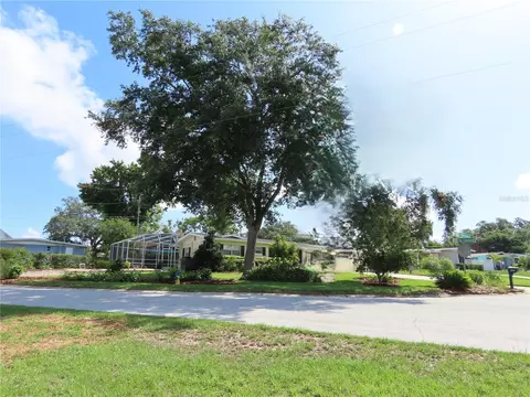 787 N Waterview Dr, Clermont, FL 34711