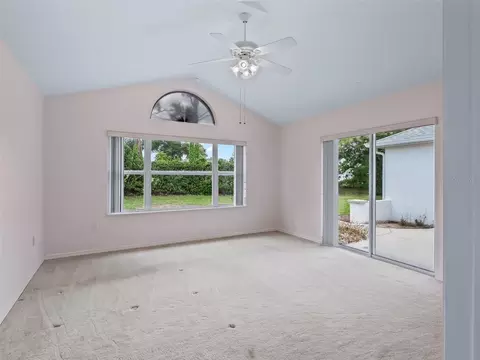 Bedroom - 6318 SW 117th Loop, Ocala, FL 34476 photo 3 of 8