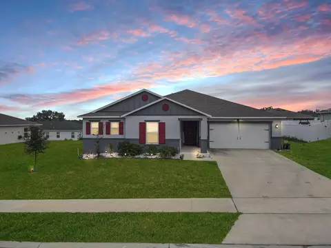 2220 Gladiolus Ln, Mascotte, FL 34753