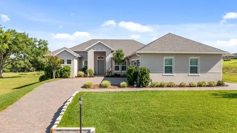 4008 Pinnacle Place Ct, Lady Lake, FL 32159