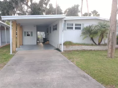 112 Palm Dr #B, Eustis, FL 32726 photo 2