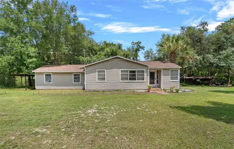 26015 Sackamaxon Dr, Sorrento, FL 32776