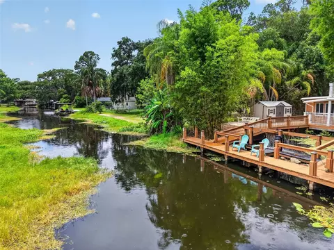 View/Area - 507 Lakeshore Dr, Eustis, FL 32726 photo 2 of 7