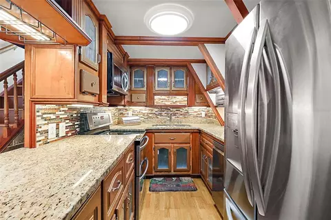Kitchen - 507 Lakeshore Dr, Eustis, FL 32726 photo 1 of 3