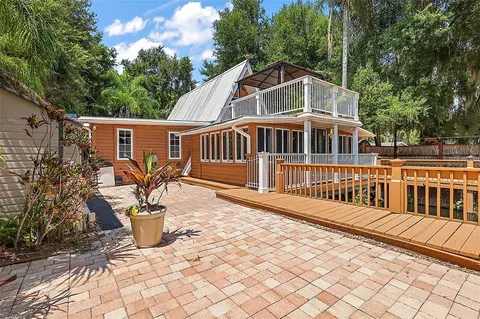 Exterior - 507 Lakeshore Dr, Eustis, FL 32726 photo 11 of 19