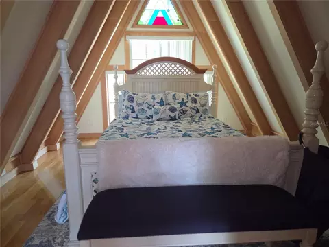 Bedroom - 507 Lakeshore Dr, Eustis, FL 32726 photo 5 of 9