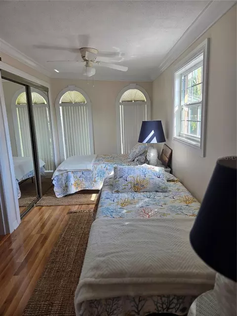 Bedroom - 507 Lakeshore Dr, Eustis, FL 32726 photo 4 of 9