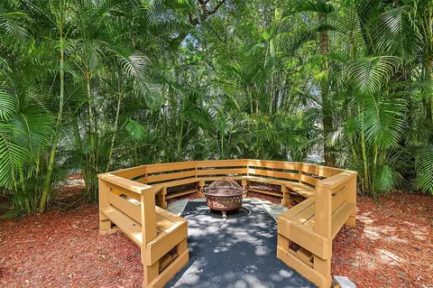 Other - 507 Lakeshore Dr, Eustis, FL 32726 photo 2 of 12