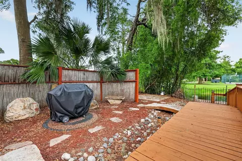 Exterior - 507 Lakeshore Dr, Eustis, FL 32726 photo 16 of 19