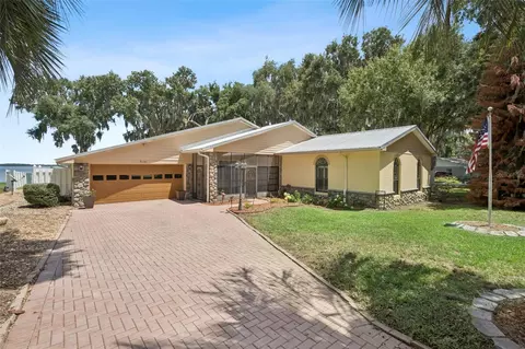 35040 Shady Oaks Ln, Fruitland Park, FL 34731