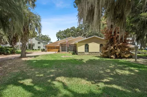35040 Shady Oaks Ln, Fruitland Park, FL 34731