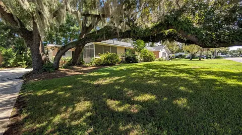 Exterior - 2469 Broadvue Ave, Eustis, FL 32726 photo 2 of 5