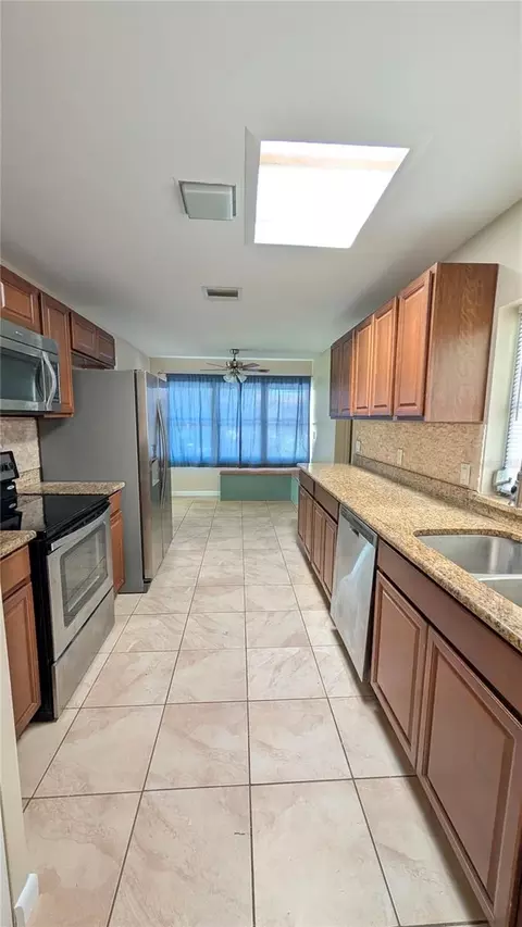 Kitchen - 2469 Broadvue Ave, Eustis, FL 32726 photo 2 of 2