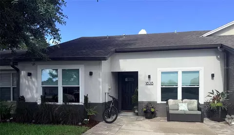 1628 Tropical Ct, Tavares, FL 32778