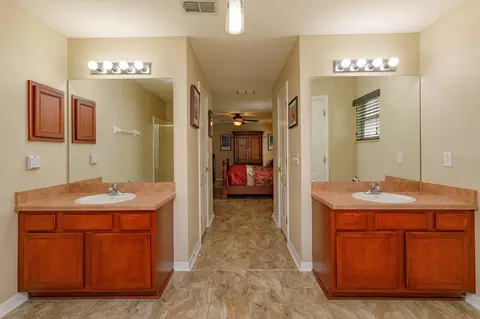 Bath - 24353 Calusa Blvd, Eustis, FL 32736 photo 1 of 3