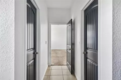 Entry Way - 5277 SE 91st Pl, Ocala, FL 34480 photo 2 of 3