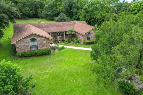 17444 East Rd, Umatilla, FL 32784
