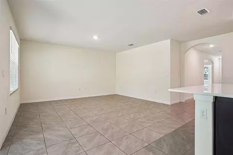 Living - 134 Hickory Course Trl, Ocala, FL 34472 photo 6 of 9