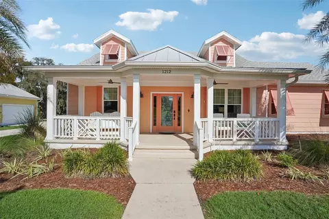 1212 Fiesta Key Cir, Lady Lake, FL 32159