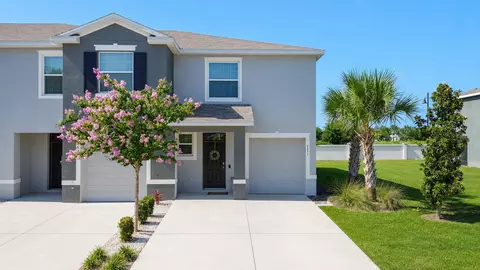 5311 Dragonfly Dr, Wildwood, FL 34785