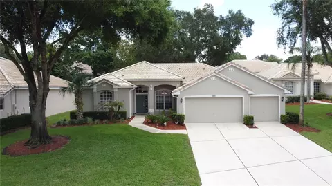2112 Saint Ives Ct, Clermont, FL 34711