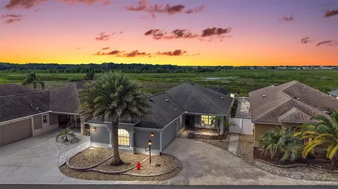 562 Avecilla Dr, The Villages, FL 32162