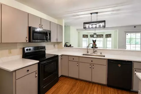 Kitchen - 6008 SW 103rd Loop, Ocala, FL 34476 photo 2 of 3