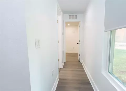 Entry Way - 900 Kentucky Blvd, Eustis, FL 32726 photo 3 of 3