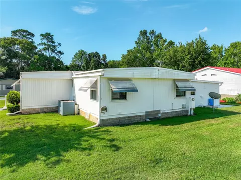 Exterior - 1925 Brookside Dr, Mount Dora, FL 32757 photo 9 of 21