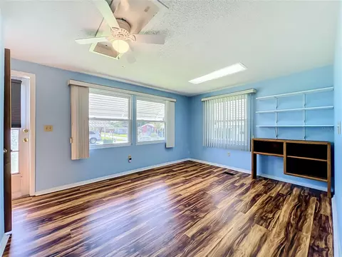 Living - 1925 Brookside Dr, Mount Dora, FL 32757 photo 6 of 8