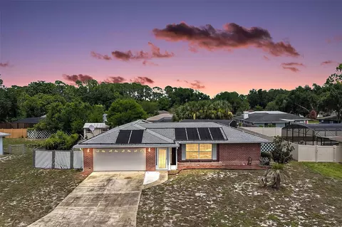 660 Oleander St, Mount Dora, FL 32757