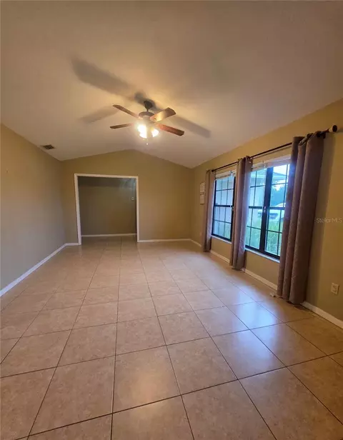 Living - 125 Oak Cir, Ocala, FL 34472 photo 2 of 3