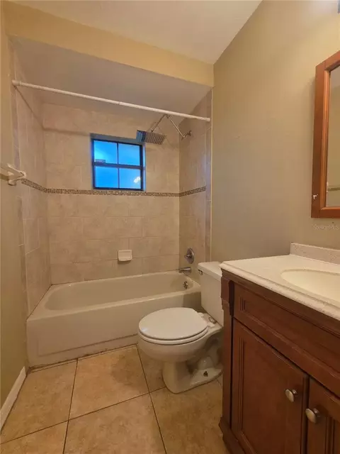 Bath - 125 Oak Cir, Ocala, FL 34472 photo 1 of 4