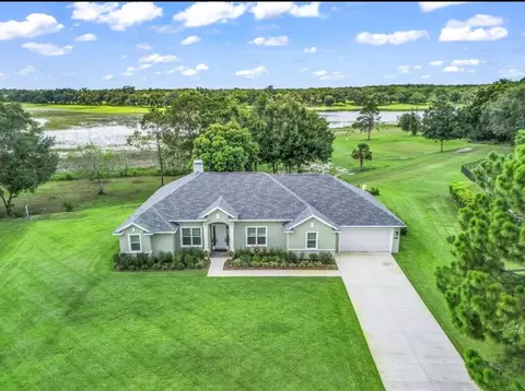 3828 Oak Pointe Dr, Lady Lake, FL 32159