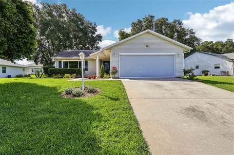 27131 Racquet Cir, Leesburg, FL 34748