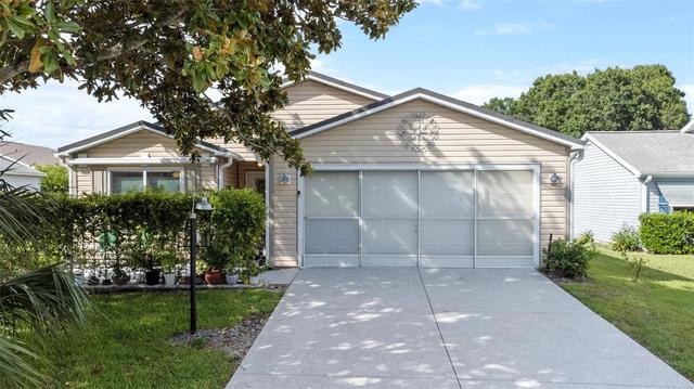 521 San Pedro Dr, Lady Lake, FL 32159