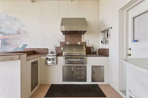 Kitchen - 1901 Edgewater Dr, Mount Dora, FL 32757 photo 4 of 4