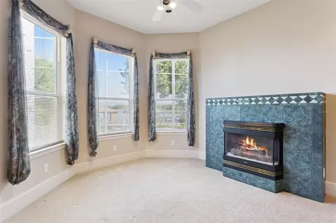 Living - 1901 Edgewater Dr, Mount Dora, FL 32757 photo 8 of 8