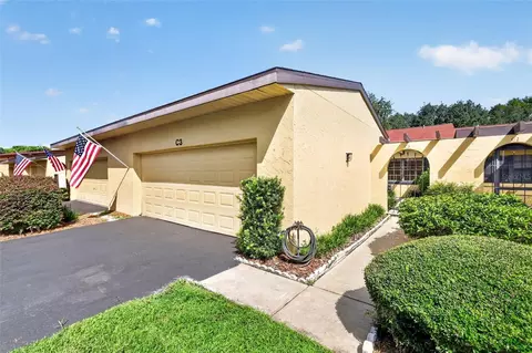 Exterior - 1111 Lakeshore Dr #C3, Eustis, FL 32726 photo 6 of 10