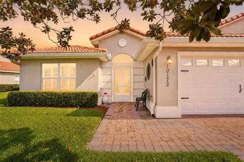 10172 Mainsail Dr, Oxford, FL 34484