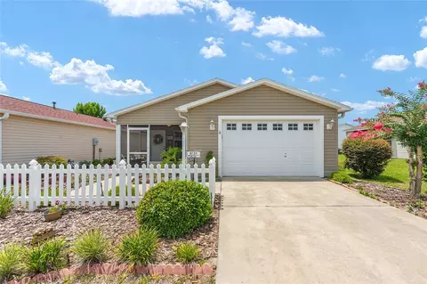 2734 Moncayo Ave, The Villages, FL 32162
