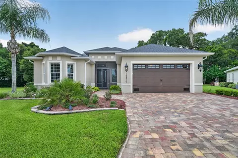 10216 Julia Isles Ave, Oxford, FL 34484