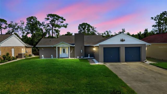 26638 E Cove Dr, Tavares, FL 32778